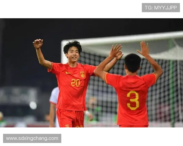 杨铭锐梅开二度国青负澳大利亚